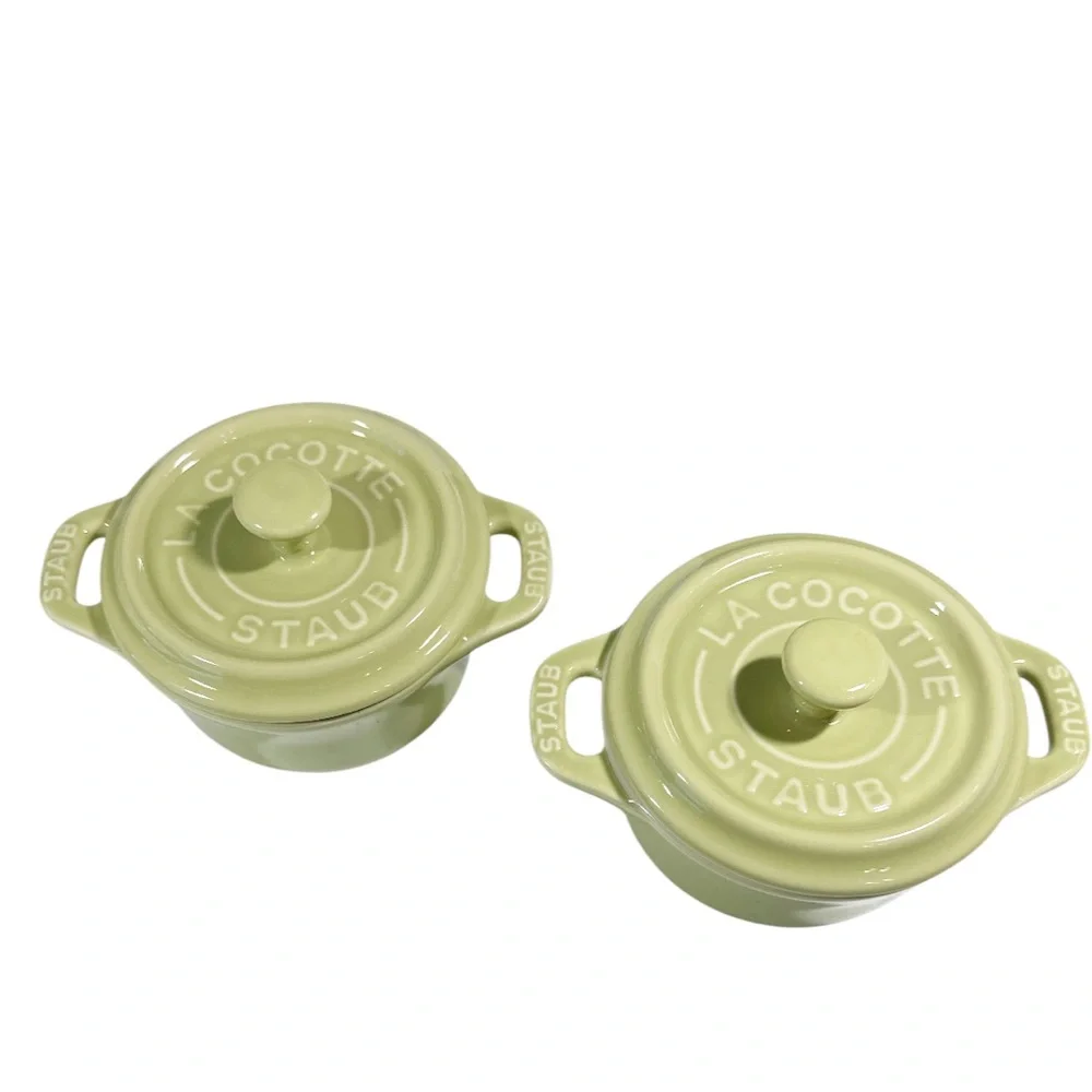 Staub new pastel